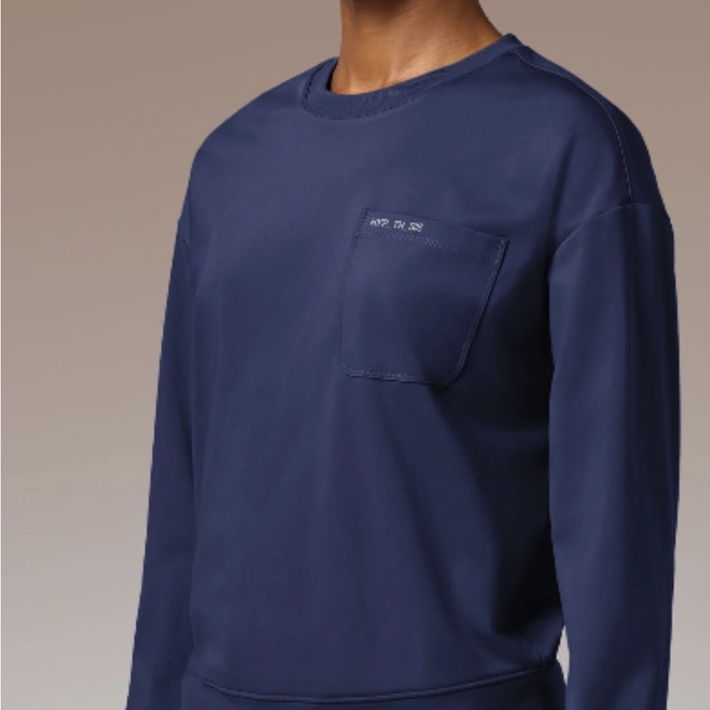 HYPOTHESIS OMNI BASE PULLOVER
WOMEN'S KNIT CREW NECK SCRUB PULLOVER
NWT SMALL - Picture 3 of 6